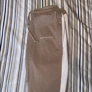 alphalete joggers, size medium, perfect condition